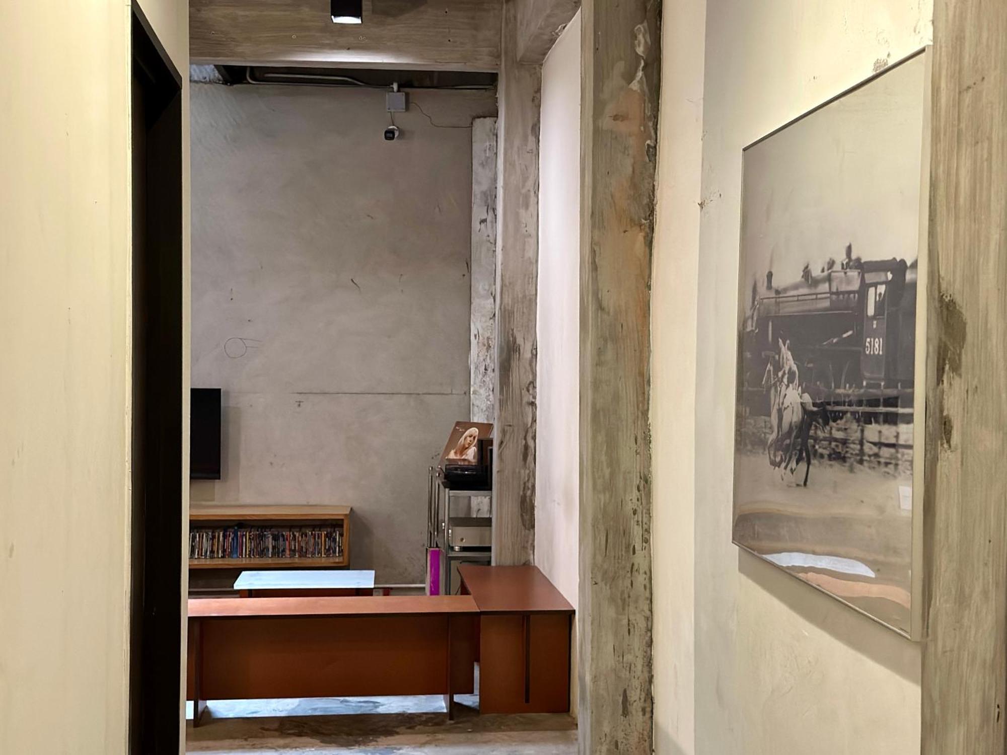 The Frame George Town