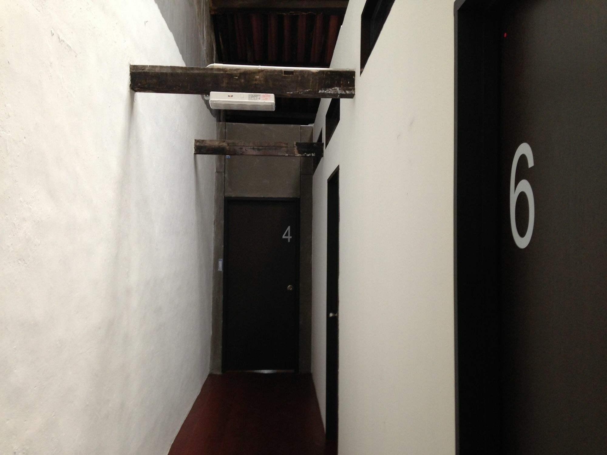 The Frame Guest house 2*
